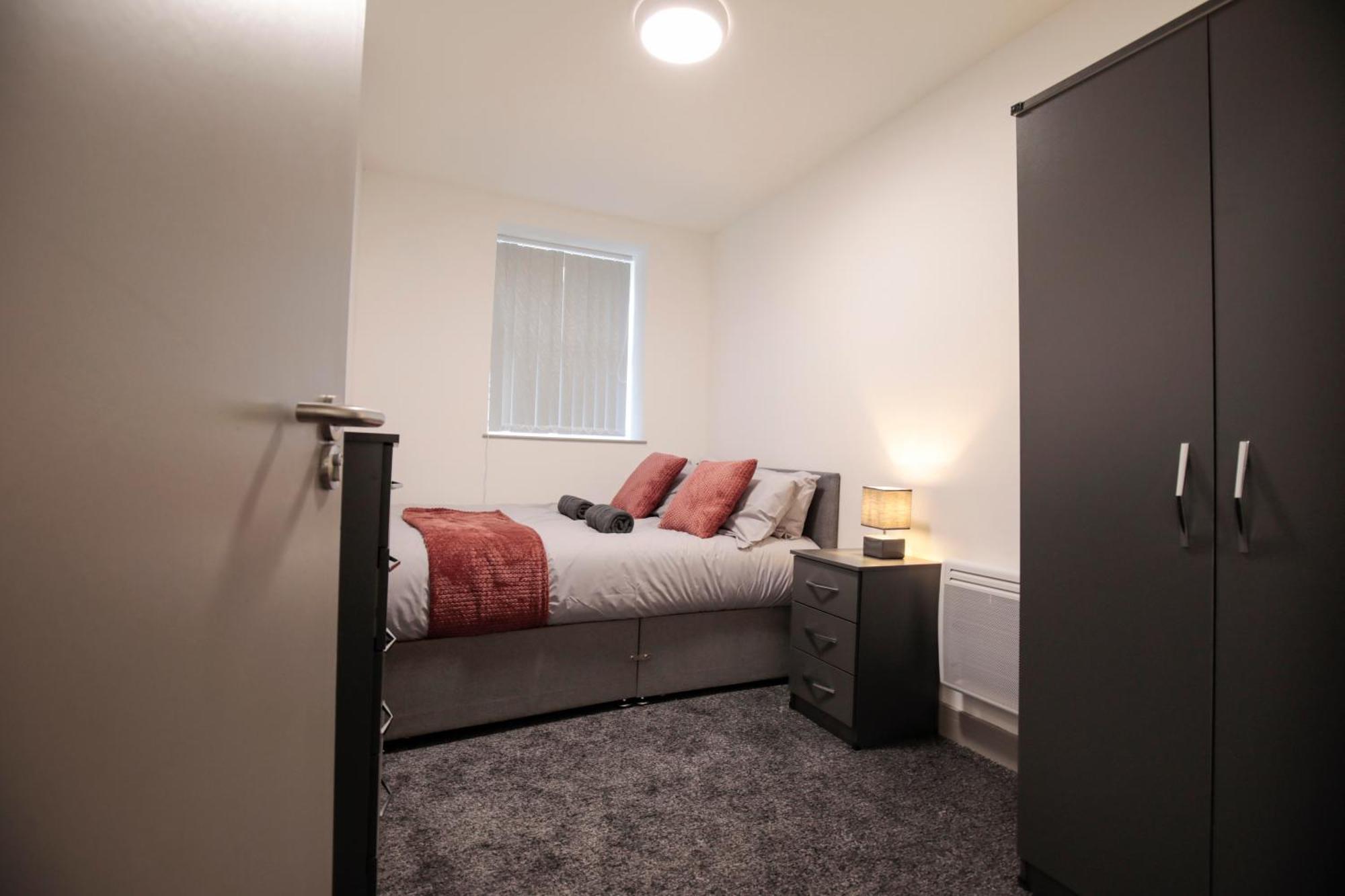 Apartment Bartlam Place, Sleeps 6, Free Parking, - By Nmb Oldham