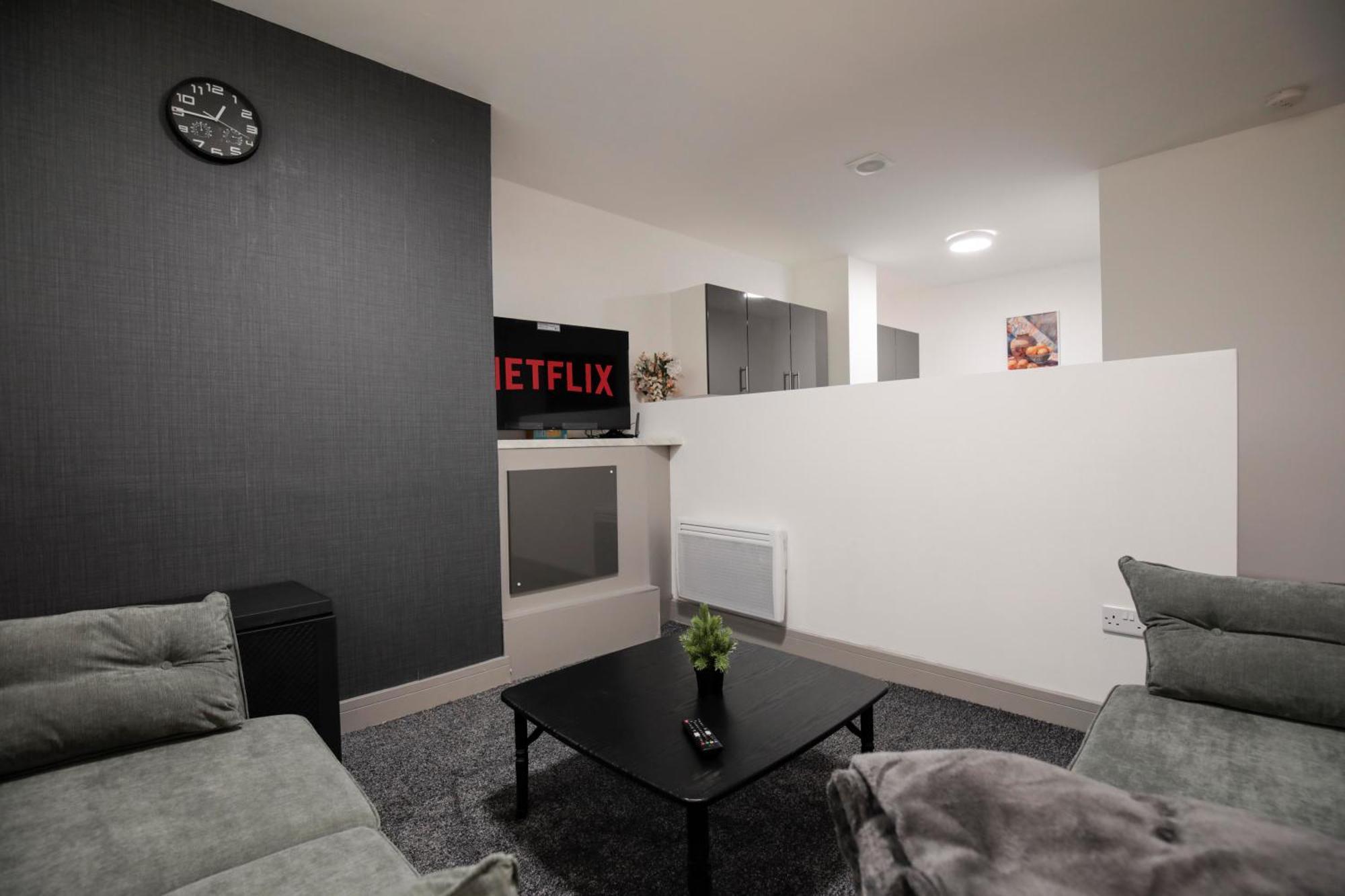 Bartlam Place, Sleeps 6, Free Parking, - By Nmb Oldham