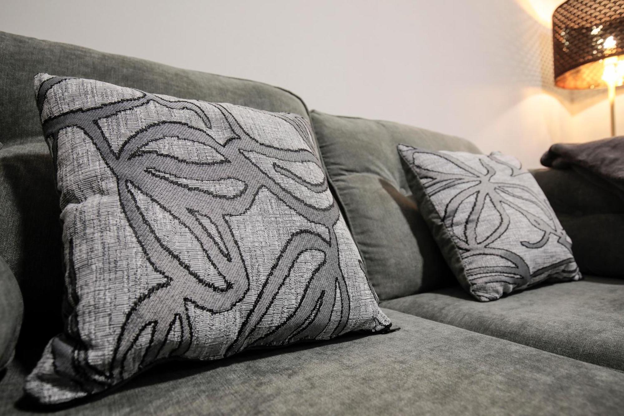 Bartlam Place, Sleeps 6, Free Parking, - By Nmb Apartment