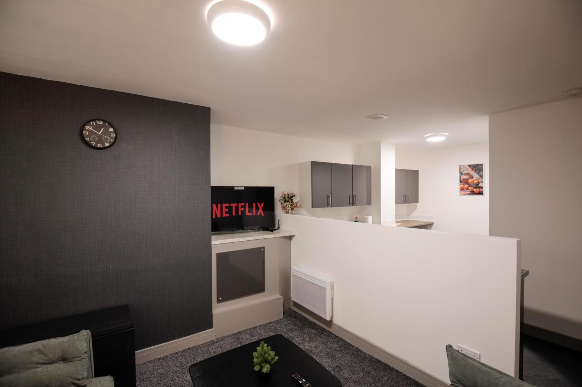 Bartlam Place, Sleeps 6, Free Parking, - By Nmb Apartment Oldham