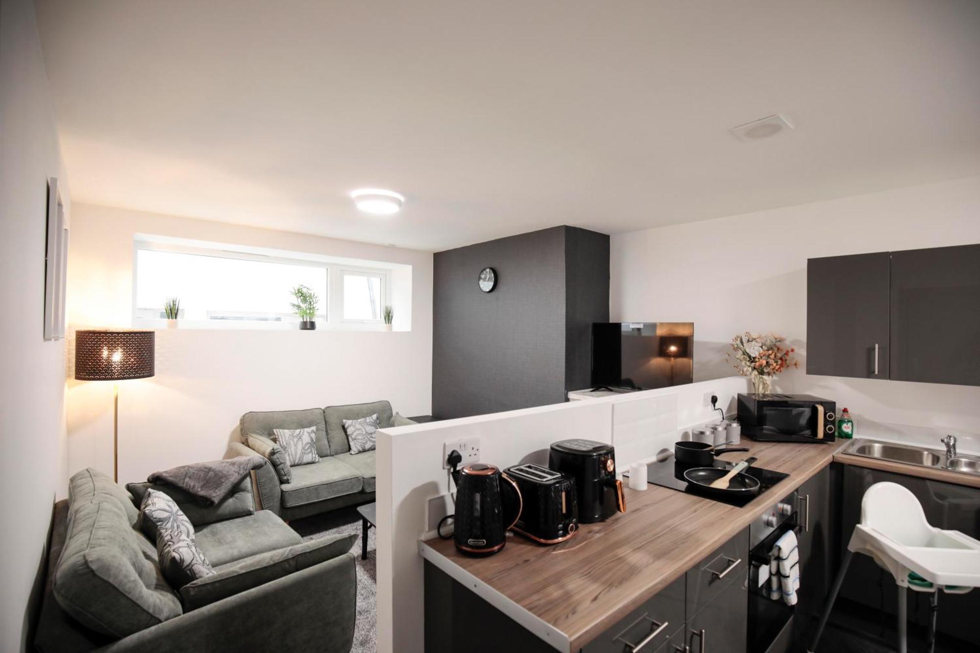 Bartlam Place, Sleeps 6, Free Parking, - By Nmb *