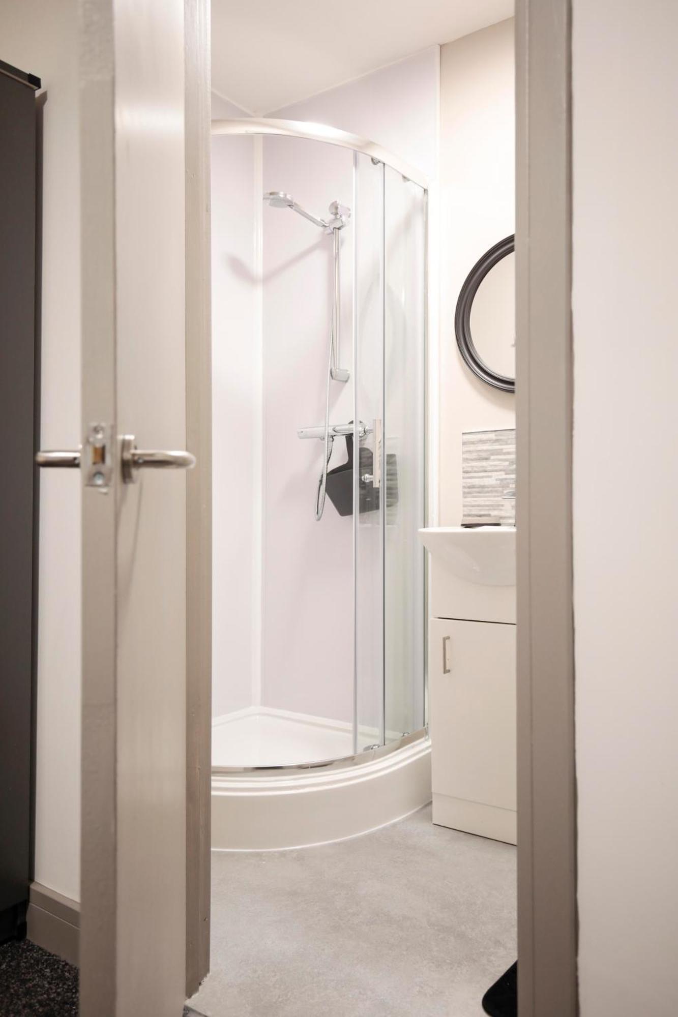 Bartlam Place, Sleeps 6, Free Parking, - By Nmb * Oldham